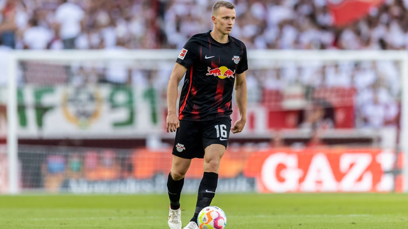 Lukas Klostermann beim Saisonstart der Leipziger in Stuttgart: Seitdem konnte der Verteidiger kein Spiel mehr bestreiten.