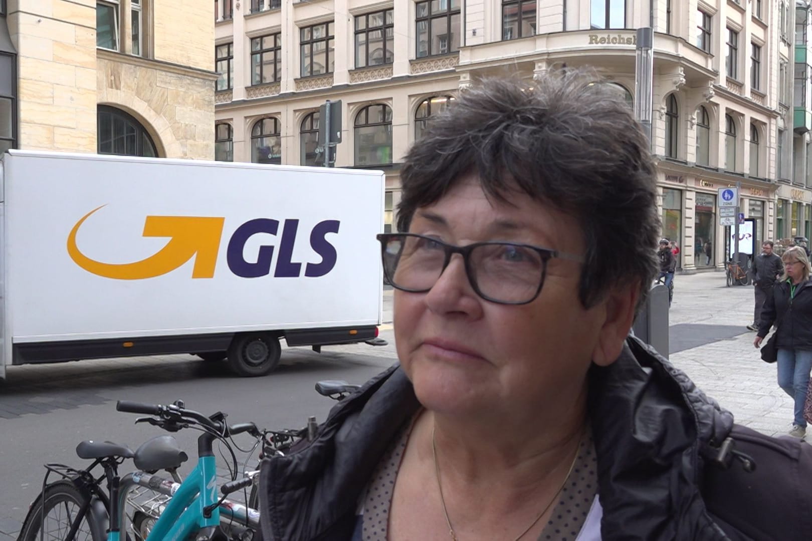 Sie hat einen Festpreisvertrag und wusste schon vorher, dass ihre Heizung teuer ist: Silvia Ungebauer aus Leipzig.