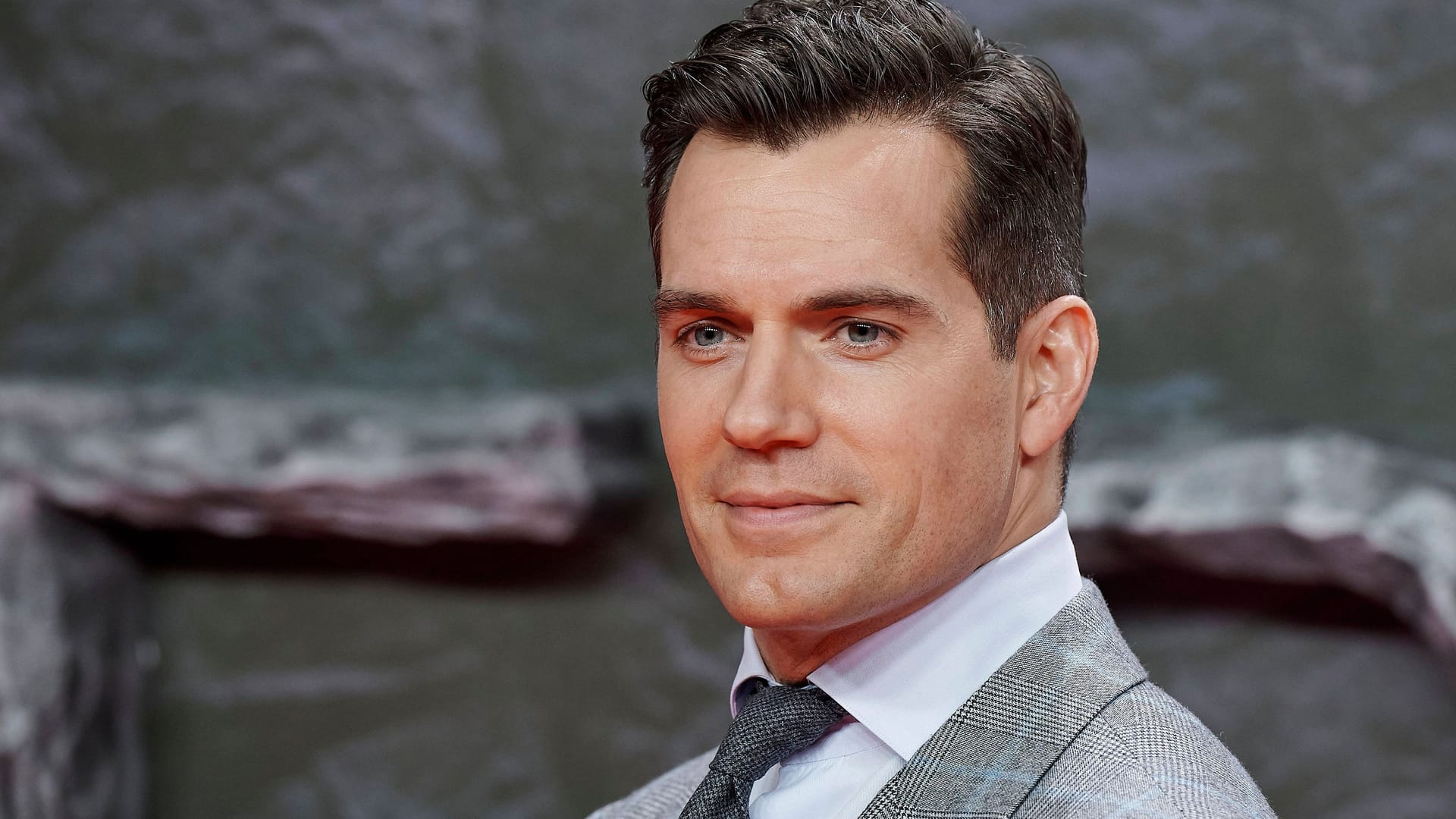 Henry Cavill: Der Schauspieler machte seine aktuelle Beziehung im April 2021 öffentlich, zeigte sich bisher aber noch nicht gemeinsam mit seiner Partnerin.