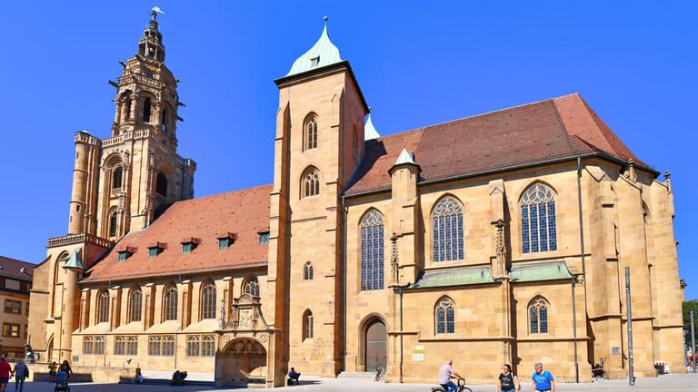 Besondere Turmspitze: Die gotische St. Kilianskirche im Stadtzentrum von Heilbronn ist von innen und außen sehr sehenswert.