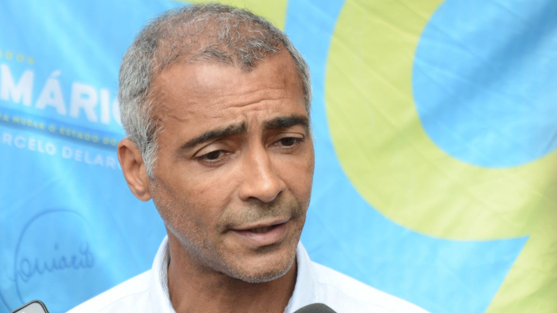 Romario bei einem Wahlkampfauftritt (Archivbild): Der Weltmeister von 1994 ist Teil der rechtspopulistischen "Partido Liberal".