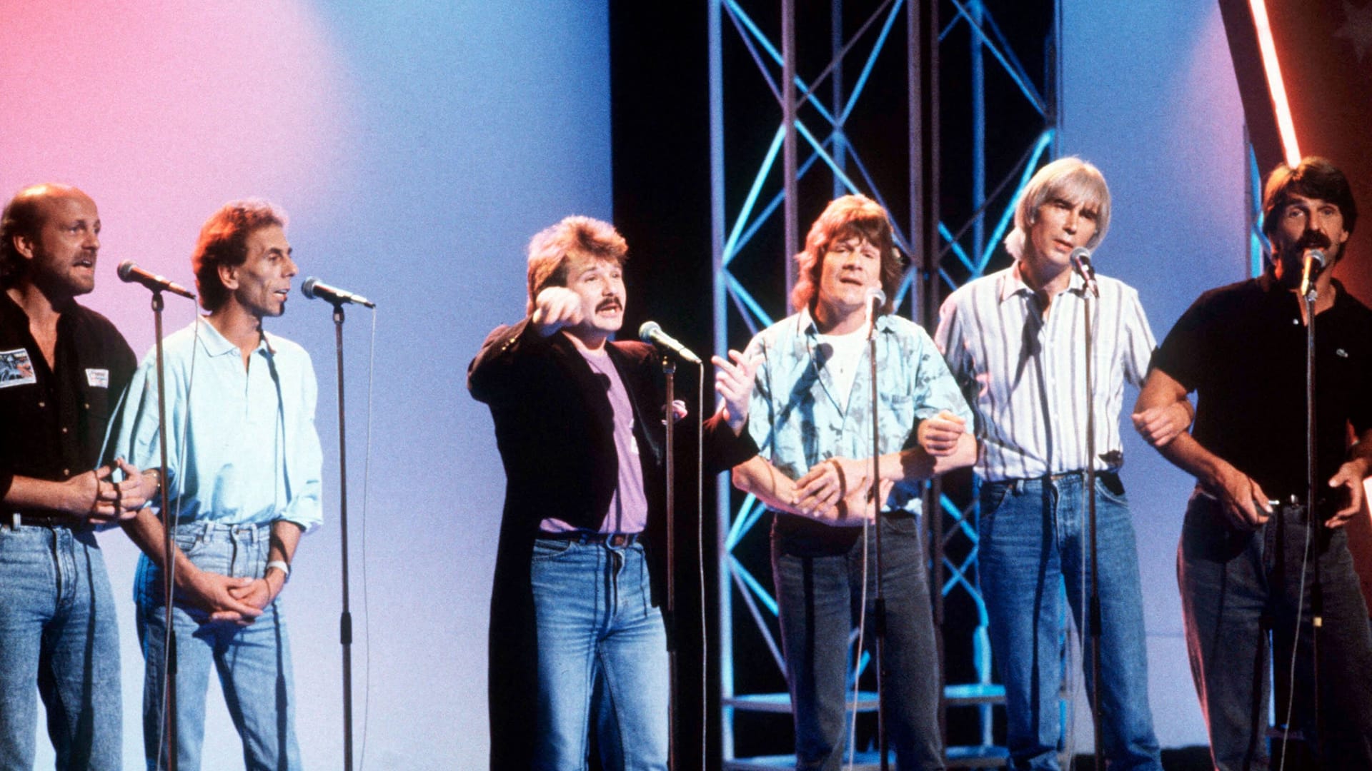 Die Band Black Föss zu ihrem 30-jährigen Jubiläum (Archivbild): Viele Kölner verbinden Kindheitserinnerungen mit den Musikern.