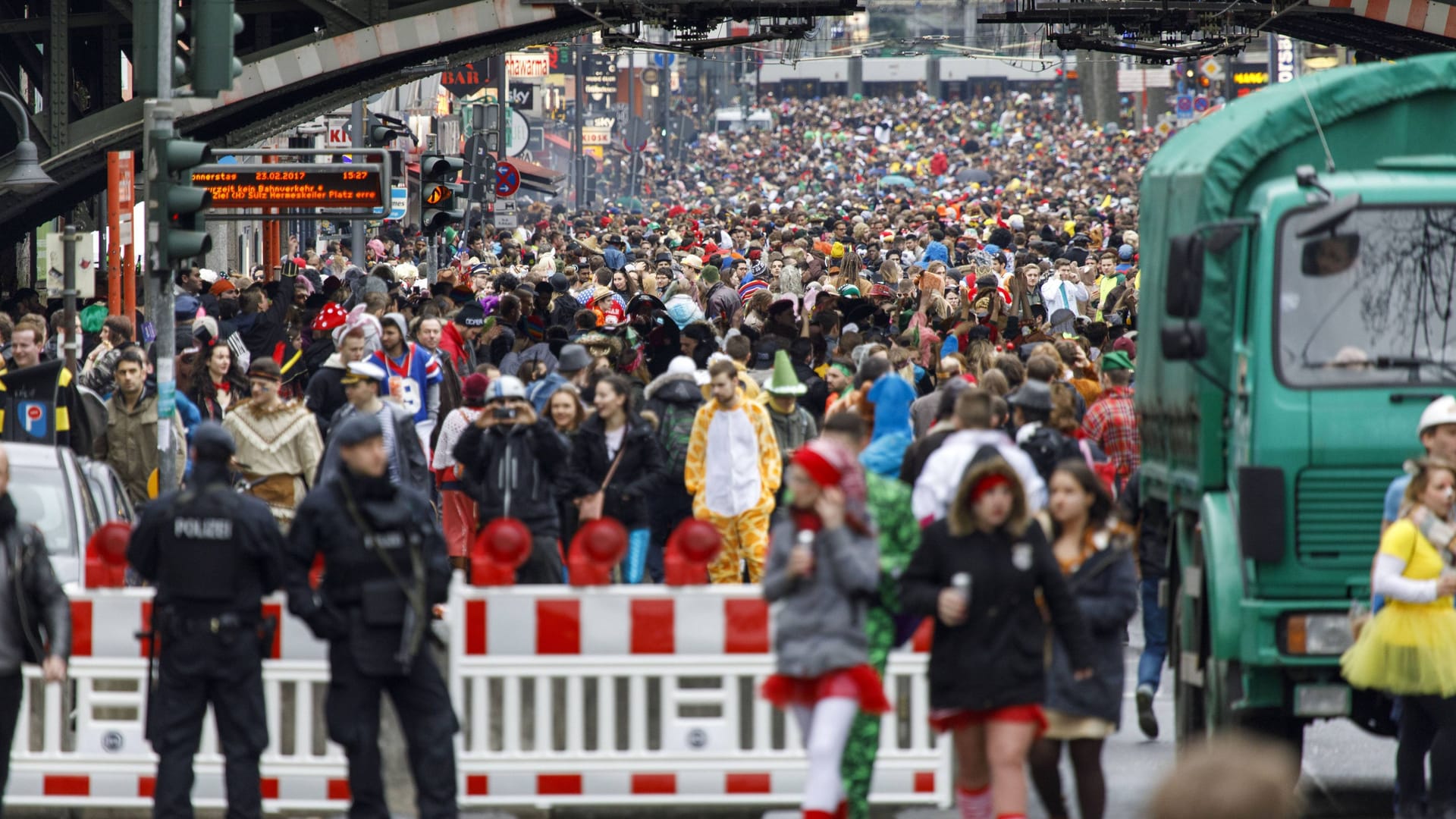 2017 fiel der 11.11. auf einen Samstag, der Andrang war entsprechend riesig