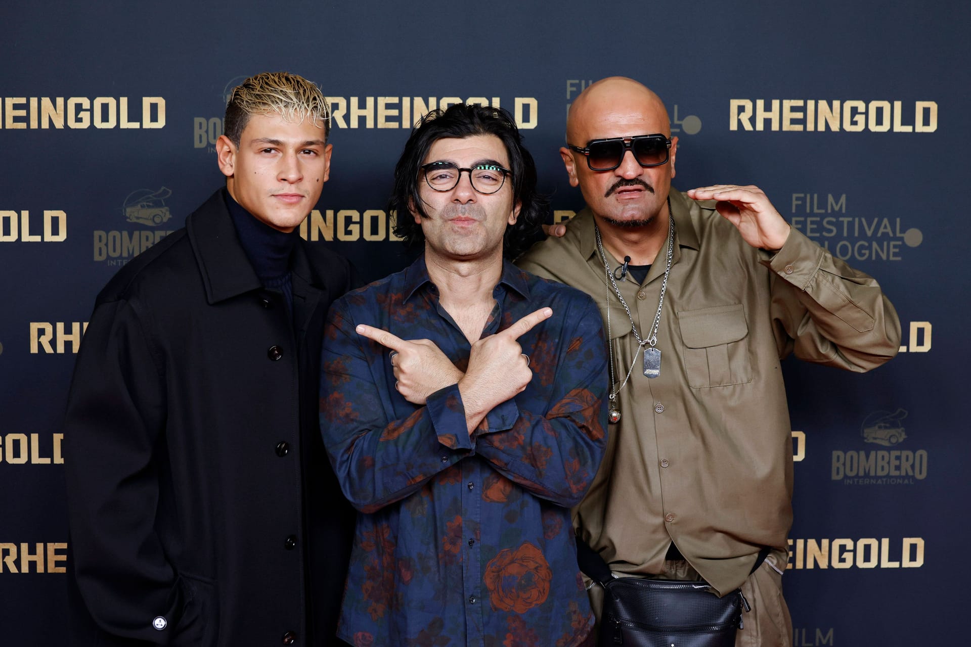 Xatar (rechts) mit Regisseur Fatih Akin (Mitte) und Emilio Sakraya bei der Vorstellung von "Rheingold". (Archivfoto)