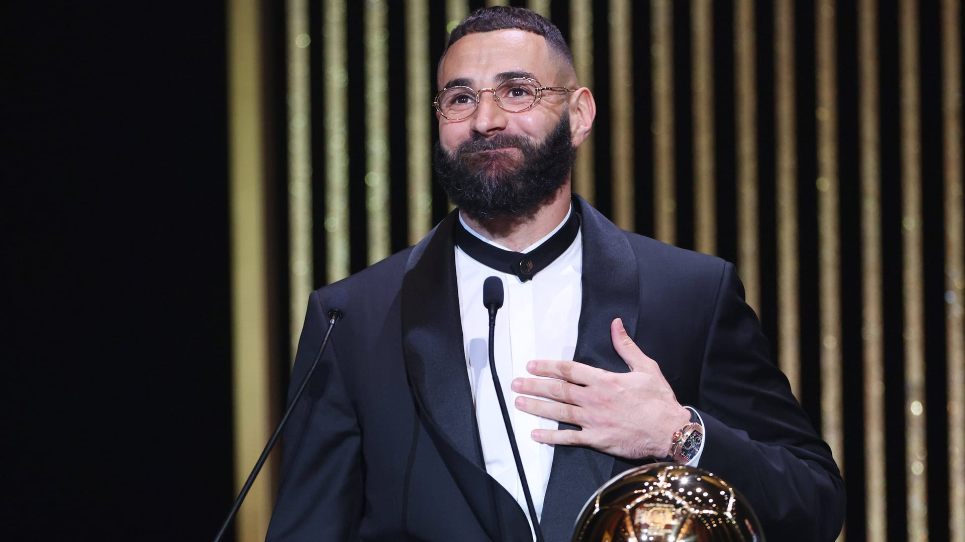 Karim Benzema mit dem Ballon d'Or: Der französische Stürmer bekam erstmals die Auszeichnung.