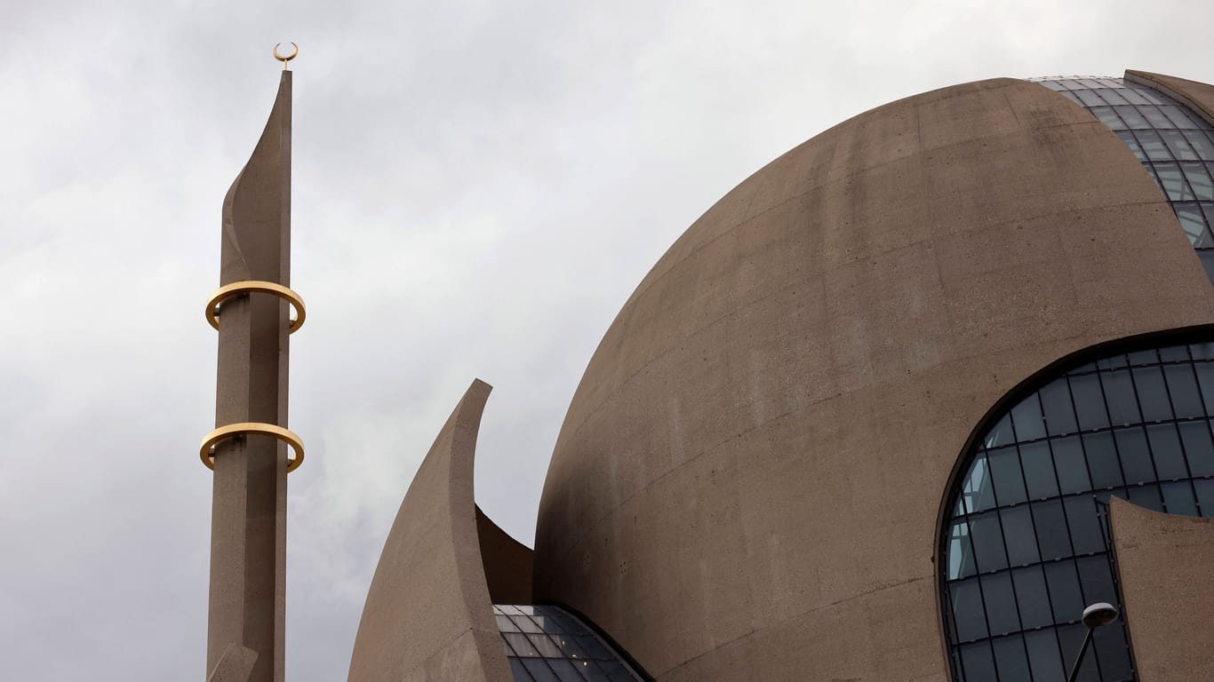 Die Ditib-Zentralmoschee in Ehrenfeld (Symbolbild): Im Norden unterstehen 36 Gemeinschaften der Union.