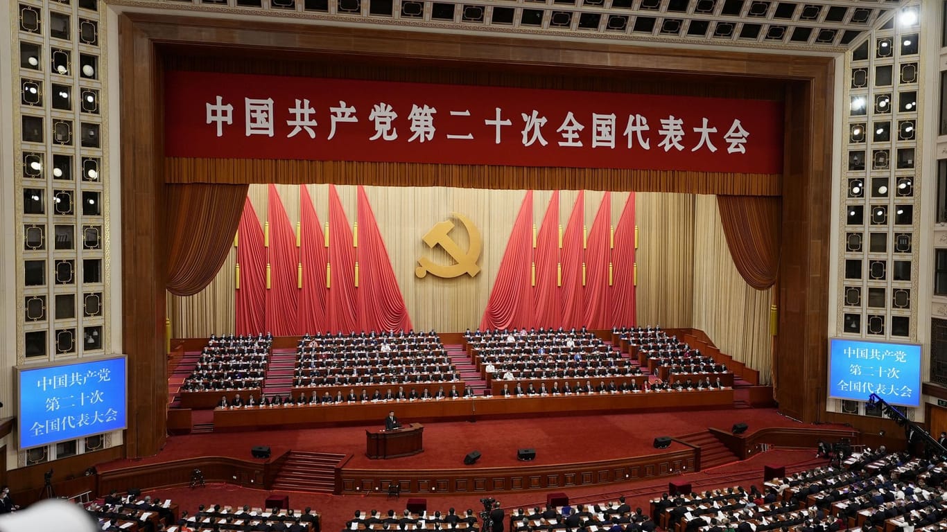 Eröffnungszeremonie des 20. Kongresses der Kommunistischen Partei Chinas in der Großen Halle des Volkes.