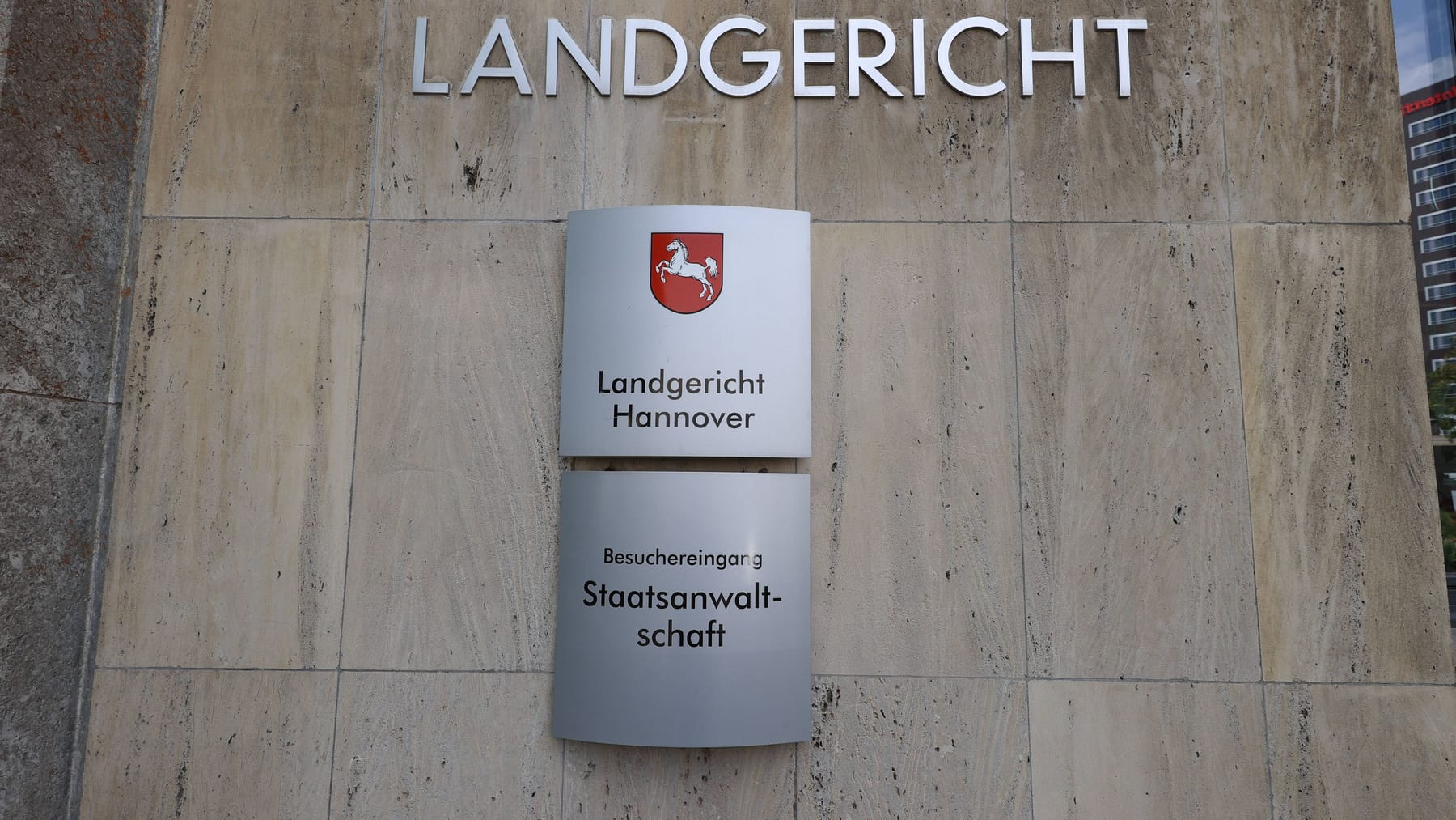 Urteil in Hannover Mehr als zehn Jahre Haft für Kinderschänder