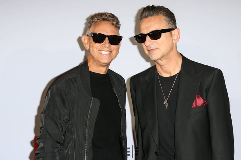 Martin Gore und Dave Gahan am Dienstag in Berlin: Nach Andy Fletchers Tod war unklar, ob es weitergeht. Doch nun gehen Depeche Mode wieder auf Tour.