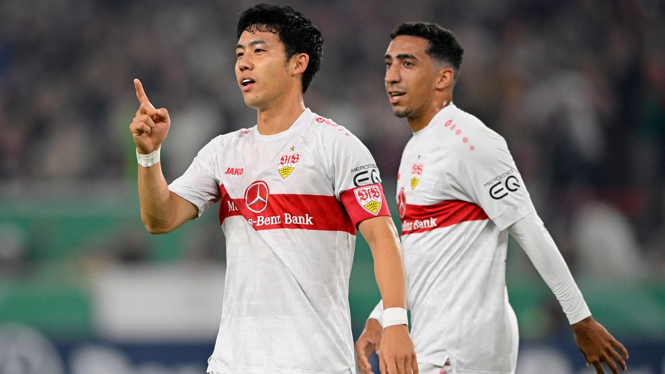 Für Wataru Endo (l.) und den VfB Stuttgart wird es eine schwierige Saison.