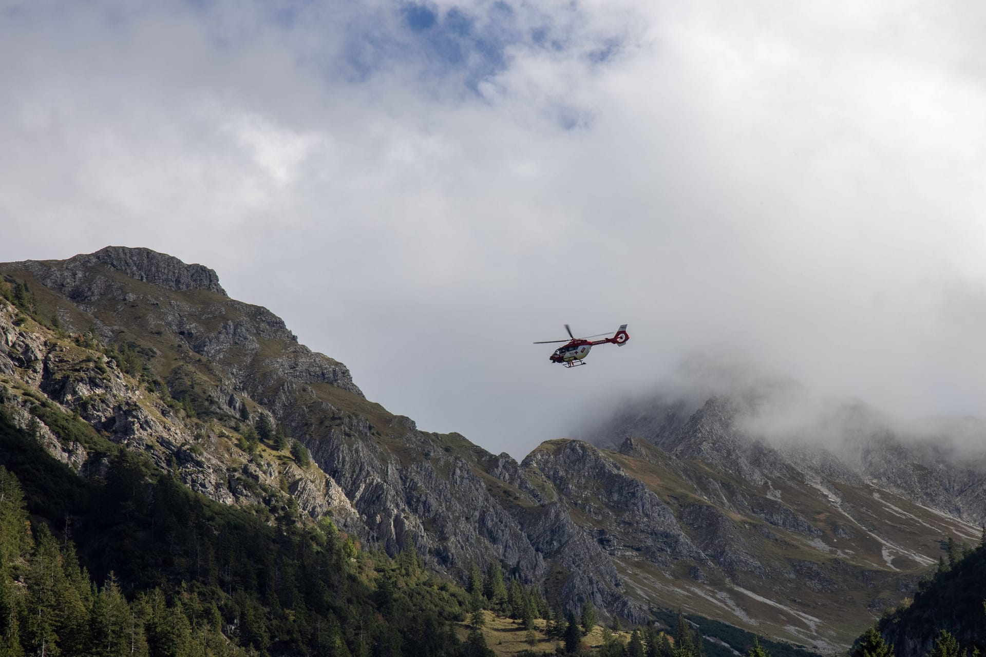 Luftrettungseinsatz in den Alpen.