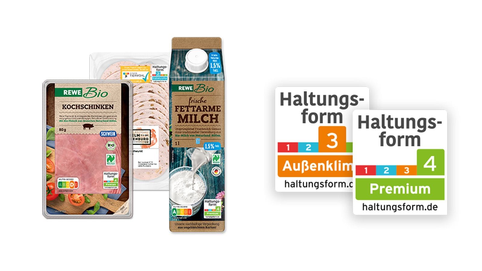 Der Lebensmittelhändler REWE setzt sich aktiv für mehr Tierwohl ein. Dazu gehört auch die Haltungsform-Kennzeichnung seiner REWE Bio Produkte und anderer Eigenmarken.