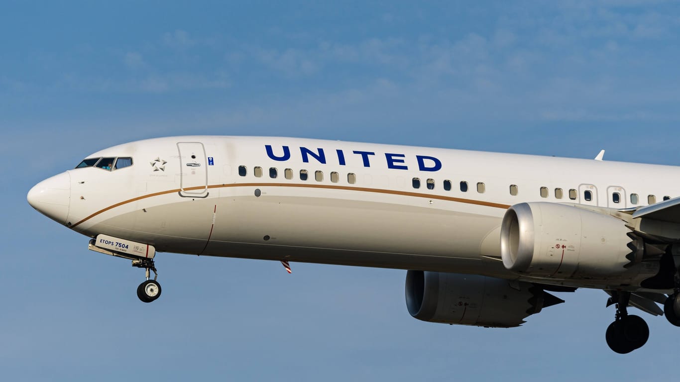 An Bord einer Boeing 737 der United Airlines wurde am Montag ein Schlange entdeckt.