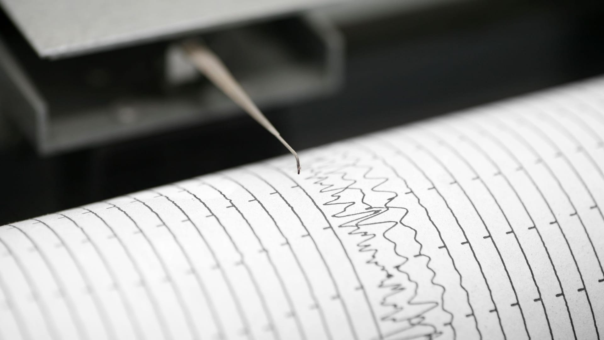 Seismograph: Das Gerät registriert Bodenerschütterungen von Erdbeben.