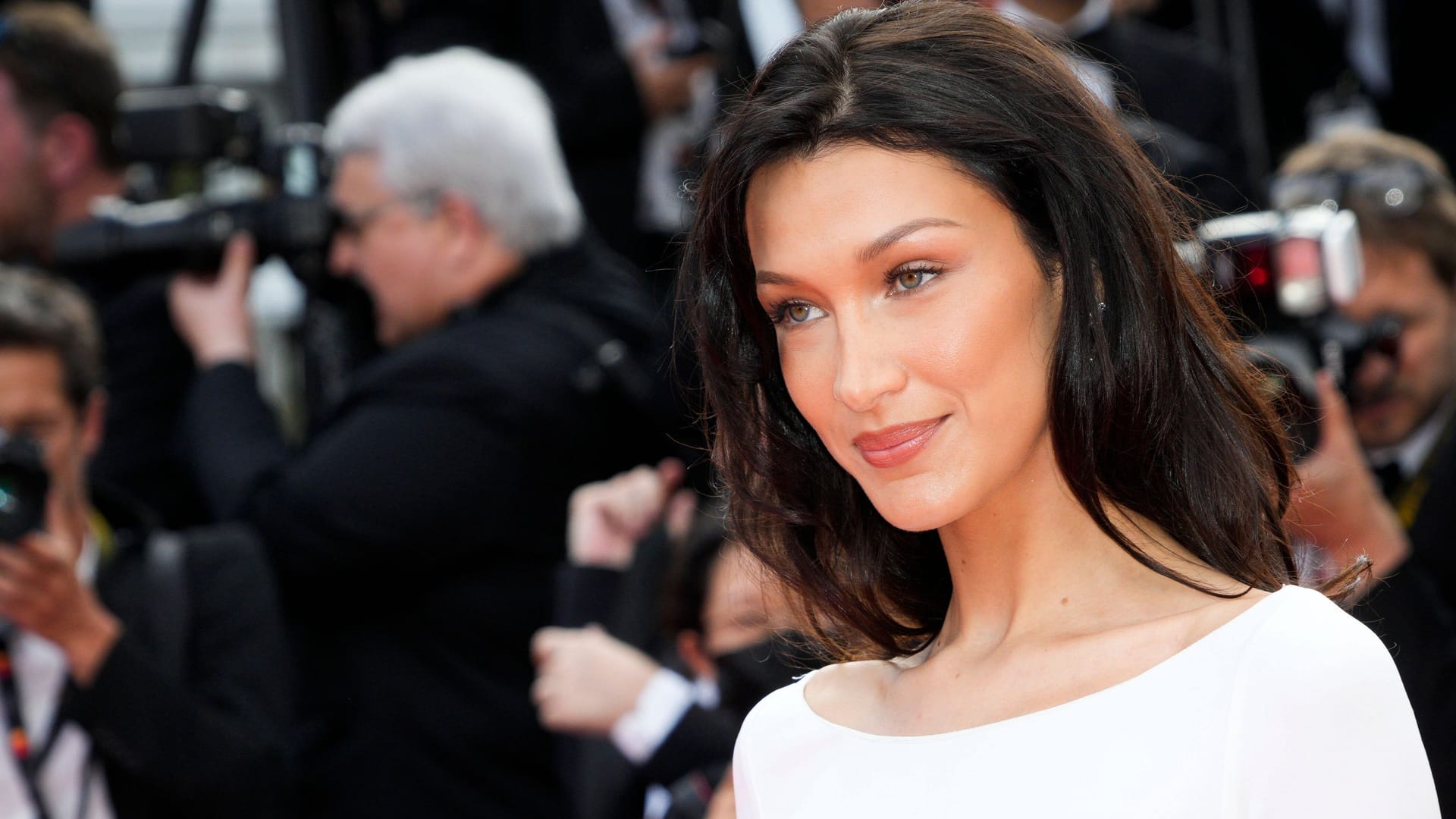 Bella Hadid: Dem Model folgen bei Instagram über 55 Millionen Menschen.