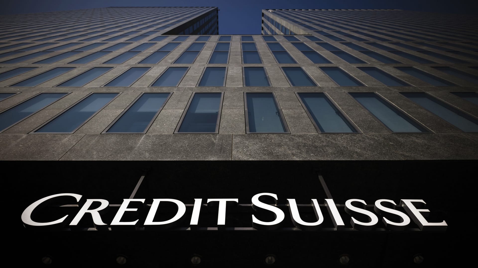 Gebäude der Credit Suisse in Zürich (Archiv): Seit Anfang 2018 ist der Aktienwert der Bank um 80 Prozent eingebrochen. Gebäude der Credit Suisse in Zürich (Archiv): Seit Anfang 2018 ist der Aktienwert der Bank um 80 Prozent eingebrochen.