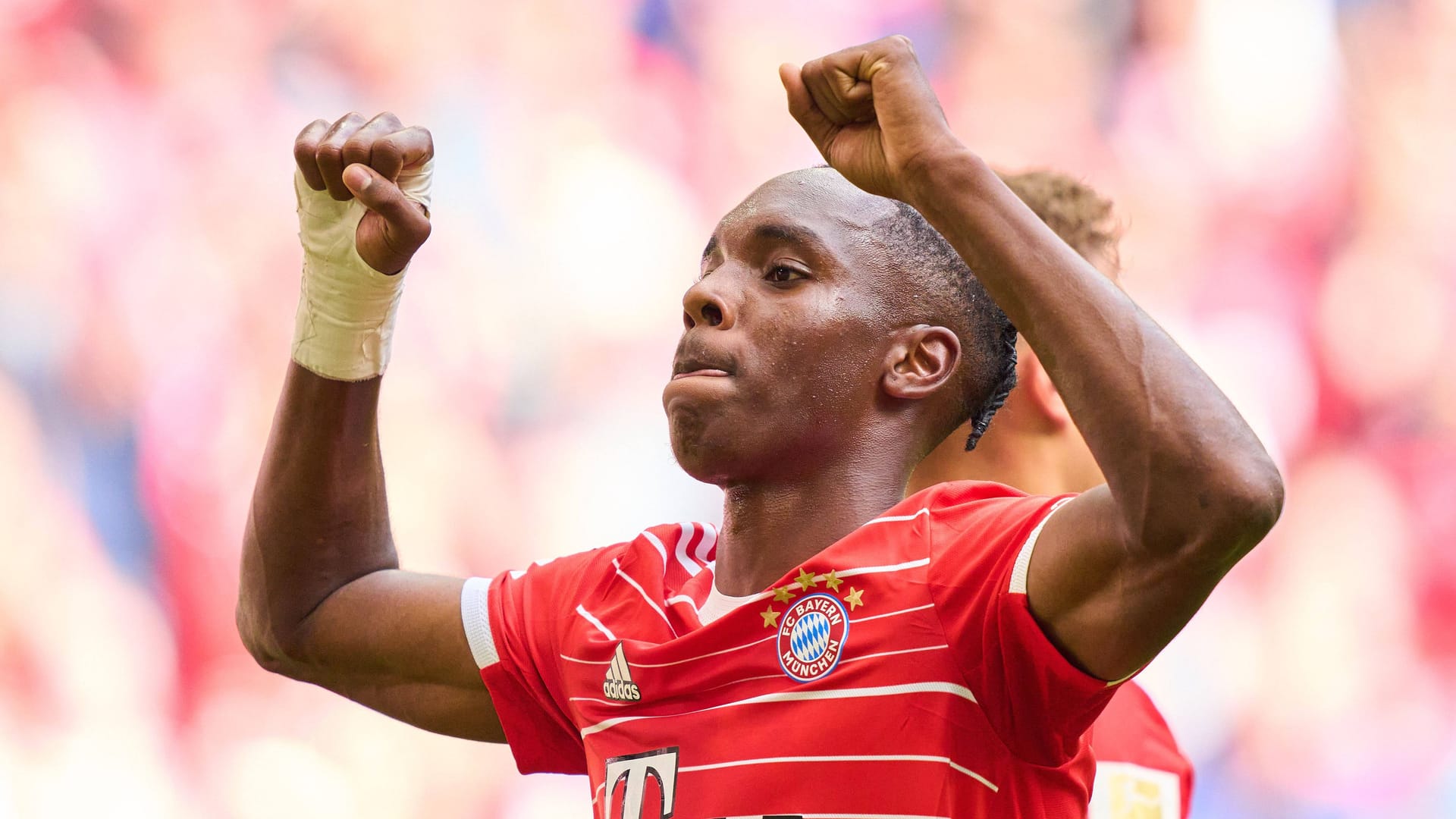Mathys Tel: Mit 17 Jahren und 26 Tagen wurde er zu Bayerns jüngstem Pflichtspiel-Torschützen aller Zeiten. Zehn Tage später auch noch zum jüngsten Bundesliga-Torschützen der Münchner.