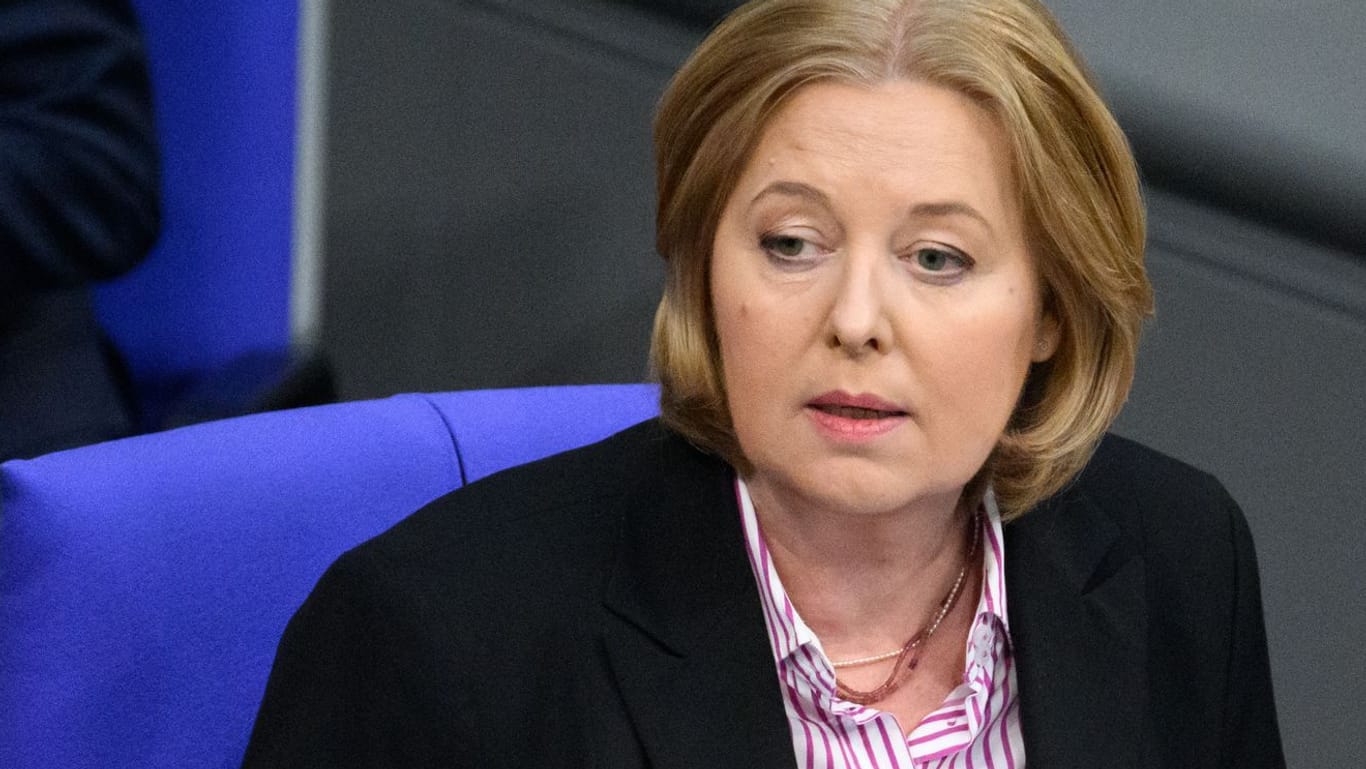 Bärbel Bas: Die Bundestagspräsidentin ruft zu einer schnellen Entscheidung über die Wahlrechtsreform auf.