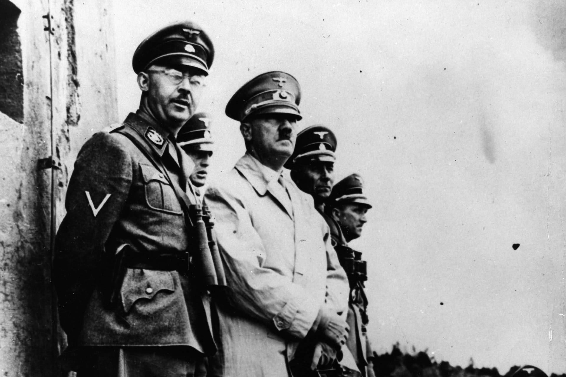 Heinrich Himmler mit Adolf Hitler: Der Reichsführer war auf der Suche nach den angeblichen "Ariern".