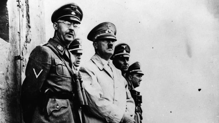 Heinrich Himmler mit Adolf Hitler: Der Reichsführer war auf der Suche nach den angeblichen "Ariern".