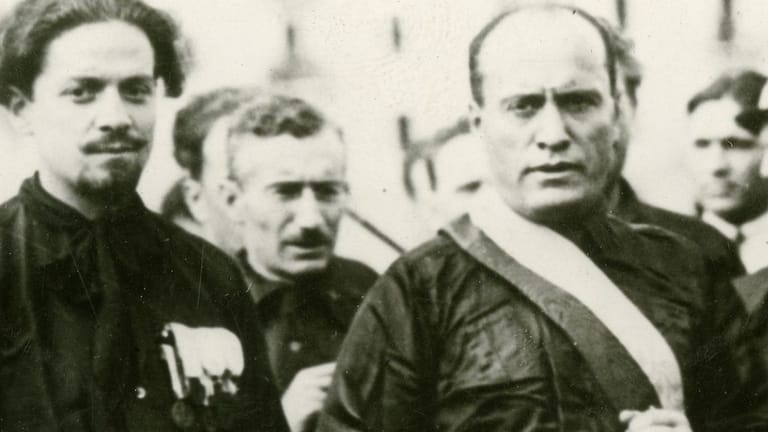 Benito Mussolini (m.): Mit dem angeblichen Marsch auf Rom etablierte der Faschistenführer die Diktatur in Italien.