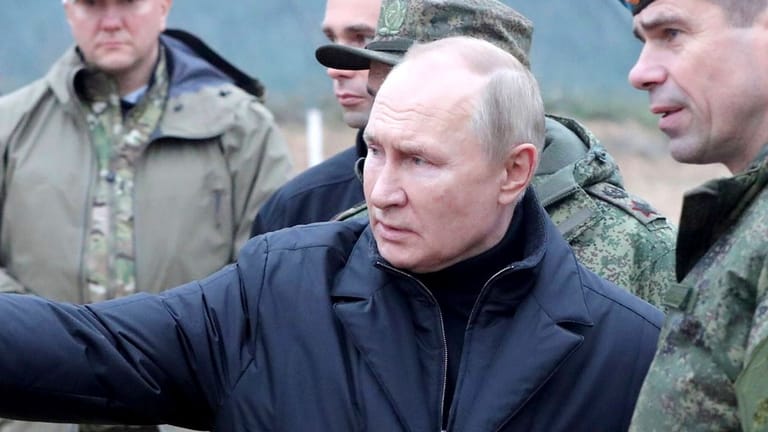 Wladimir Putin bei einer Militärübung.