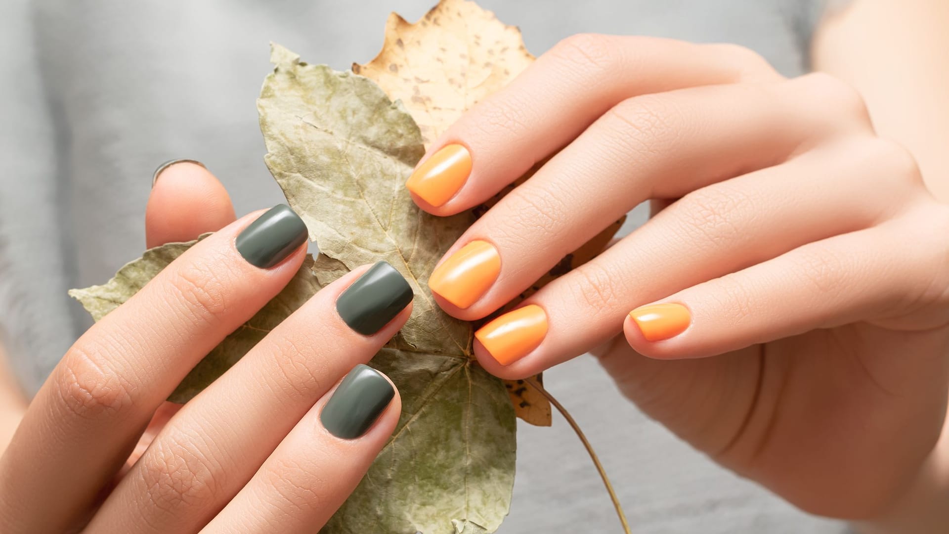 Herbst Nagel-Trends: Zu der bunten Jahreszeit dar der Nagellack auch mal auffälliger sein.