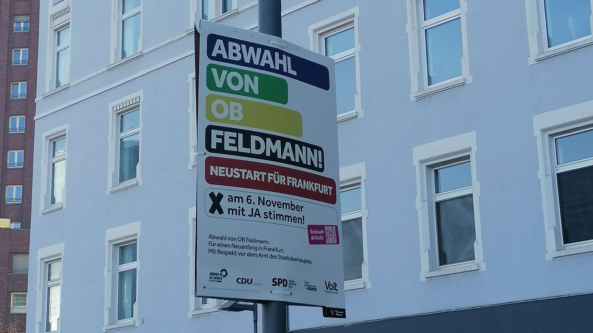 Gemeinsame Wahlkampagne gegen OB Peter Feldmann.