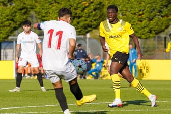 Abdoulaye Kamara: Auch im Hinspiel soll der BVB-Spieler beleidigt worden sein.