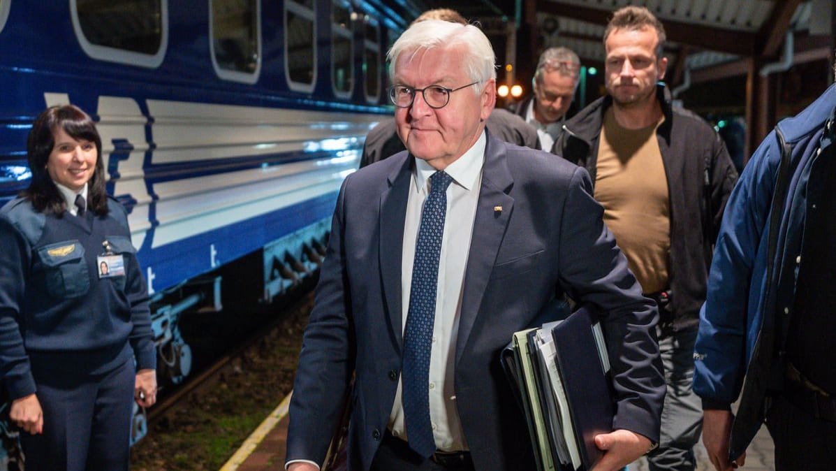 Frank-Walter Steinmeier: Der Bundespräsident ist in der Ukraine eingetroffen.