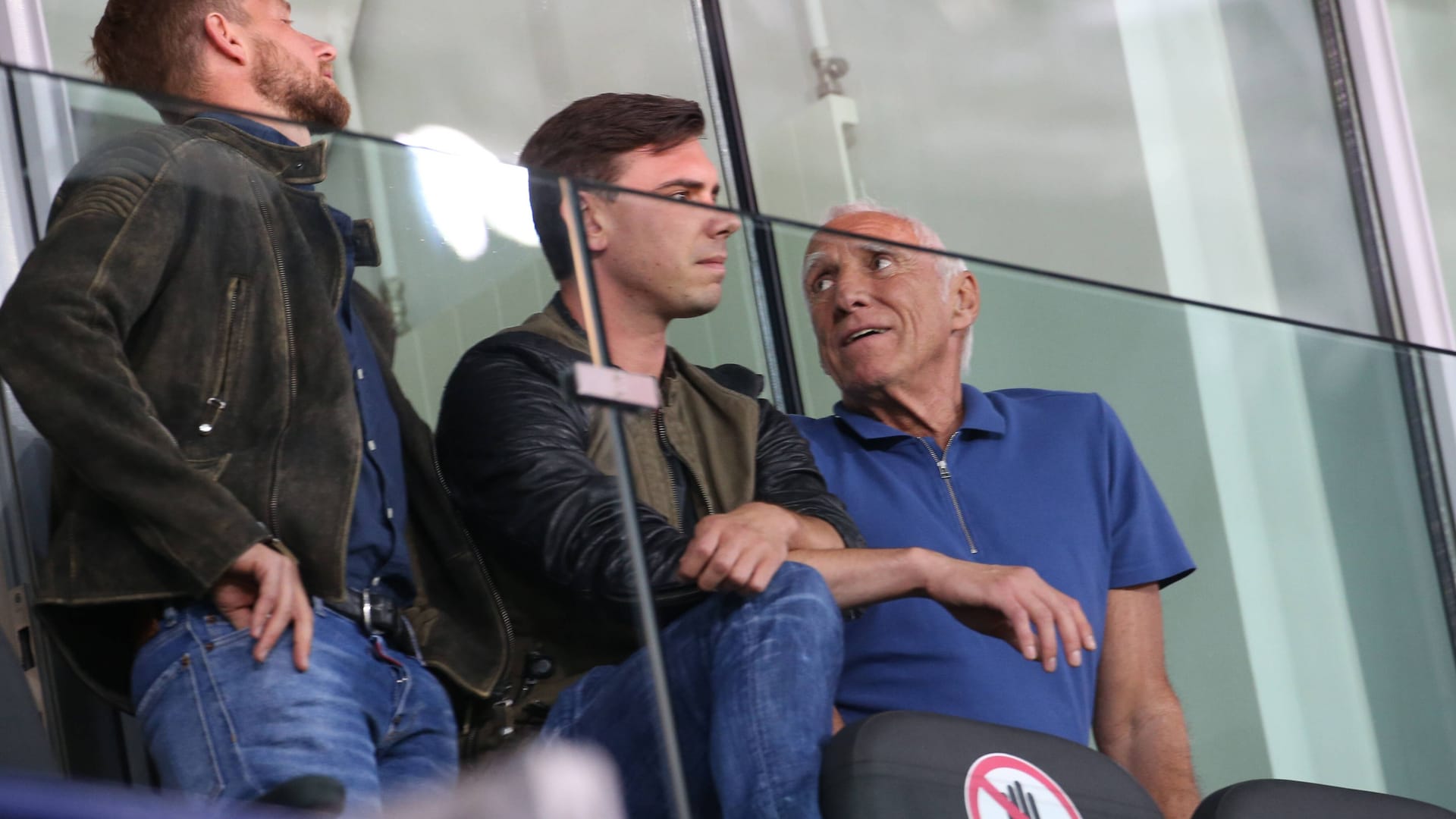 Einer der letzten öffentlichen Auftritte: Dietrich Mateschitz (r.) im Juli 2020 beim Spiel Salzburgs gegen Graz.