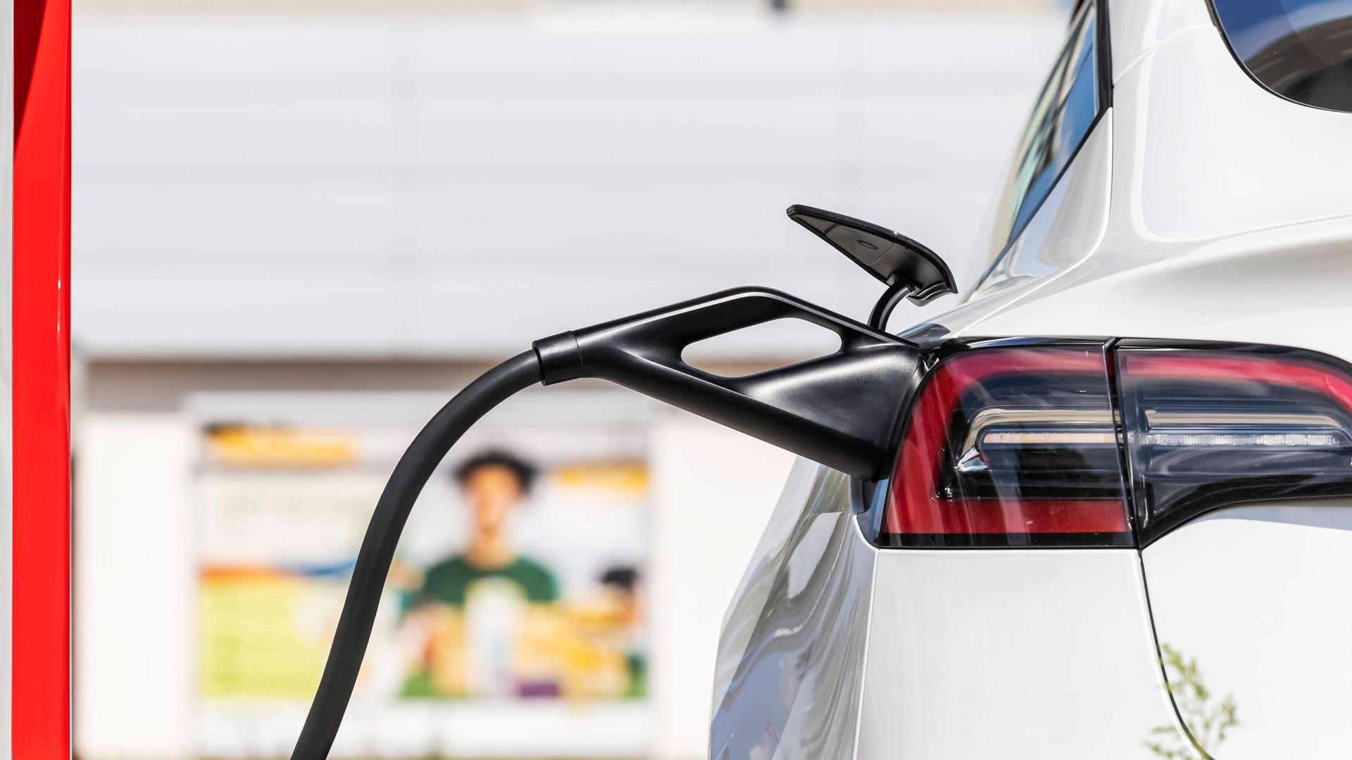 Geduldprobe: Wer ein neues Elektroauto bestellt, muss bis zur Auslieferung mitunter sehr lange warten.