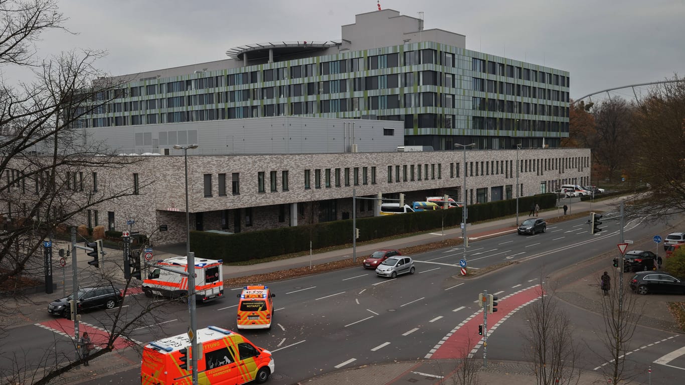 Das Krankenhaus Siloah in Hannover (Archivbild): Die Auslastung der Kliniken in Hannover steigt – vor allem aber ist das Pflegepersonal belastet.