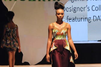 Fashion Week in Nigeria: Auf Models mit heller Hautfarbe soll in Zukunft verzichtet werden.