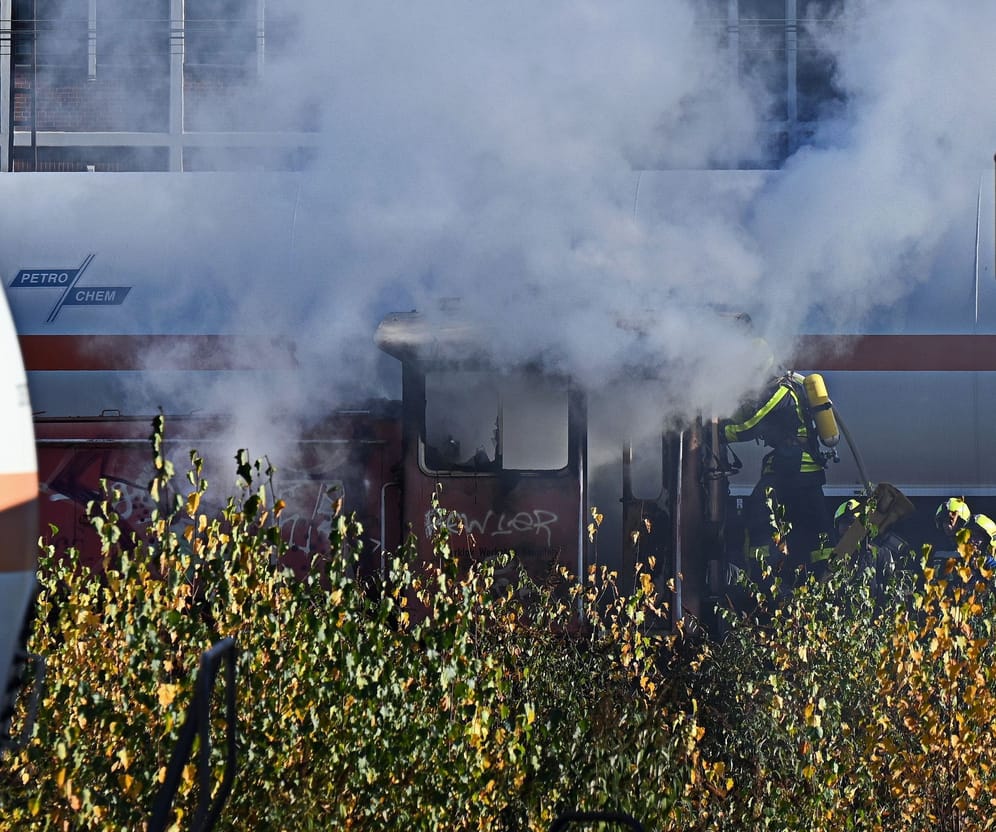Toter Mensch in brennender Lok in Münster gefunden