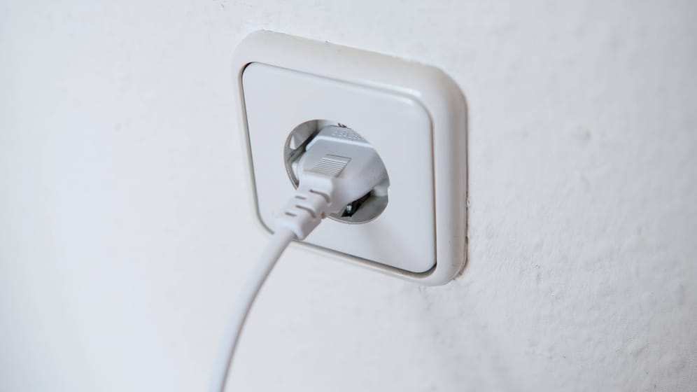 Strom sparen (Symbolbild): Du Bundesnetzagentur erteilt sogenannten Stromspargeräten eine Absage.