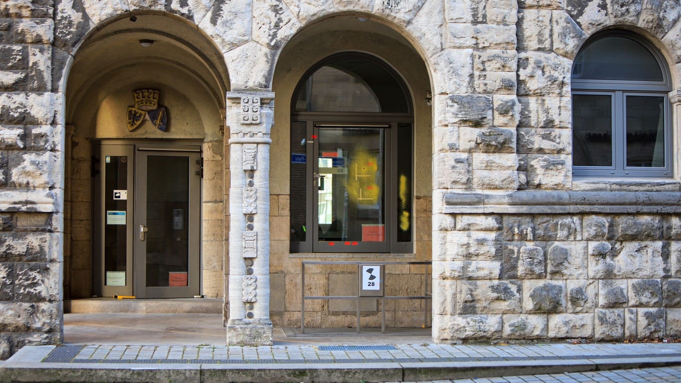 Einschusslöcher bei Synagoge in Essen entdeckt