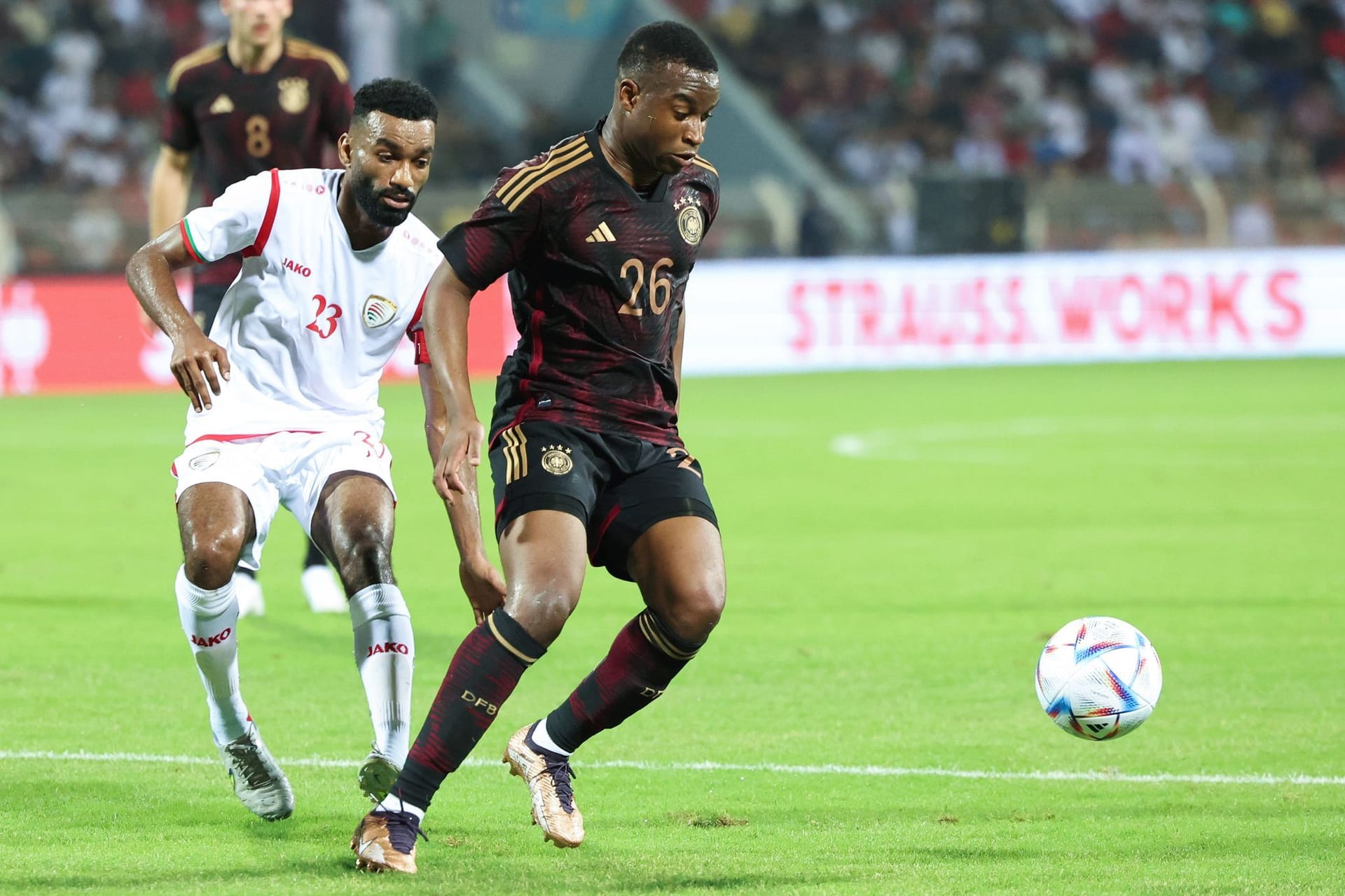 Youssoufa Moukoko (bis 45.): Der Dortmunder blieb bei seinem Debüt für die A-Nationalmannschaft lange blass, hätte vor der Pause dann aber fast geknipst. Sein strammer Rechtsschuss landete aber am rechten Pfosten (45.+1). Wurde nach dem ersten Durchgang vom anderen Debütanten Niclas Füllkrug ersetzt. Note 3 Youssoufa Moukoko (bis 45.): Der Dortmunder blieb bei seinem Debüt für die A-Nationalmannschaft lange blass, hätte vor der Pause dann aber fast geknipst. Sein strammer Rechtsschuss landete aber am rechten Pfosten (45.+1). Wurde nach dem ersten Durchgang vom anderen Debütanten Niclas Füllkrug ersetzt. Note 3