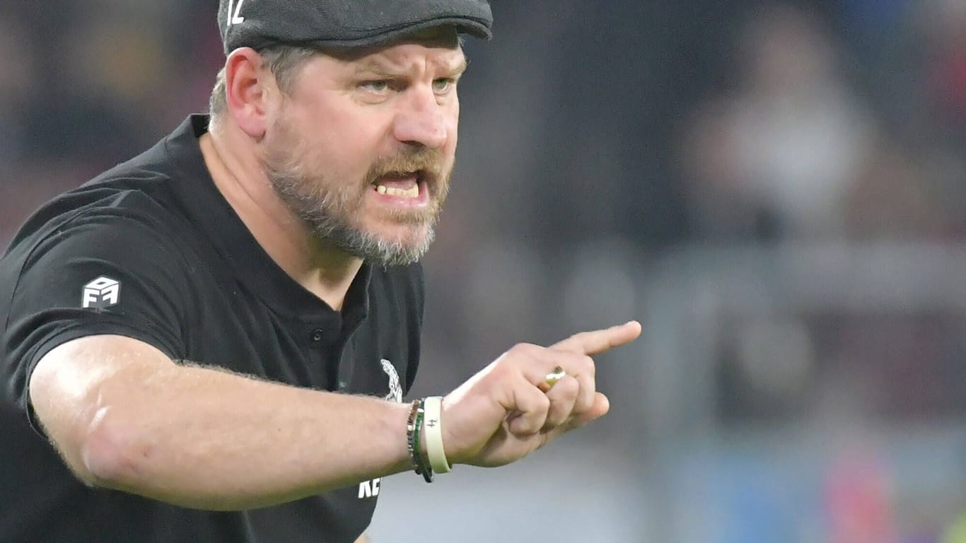 Kölns Trainer Steffen Baumgart (Archivbild): Am 8. Dezember 2022 wird der 1. FC Köln die Vorbereitung auf die verlängerte Rückrunde Anfang 2023 aufnehmen.