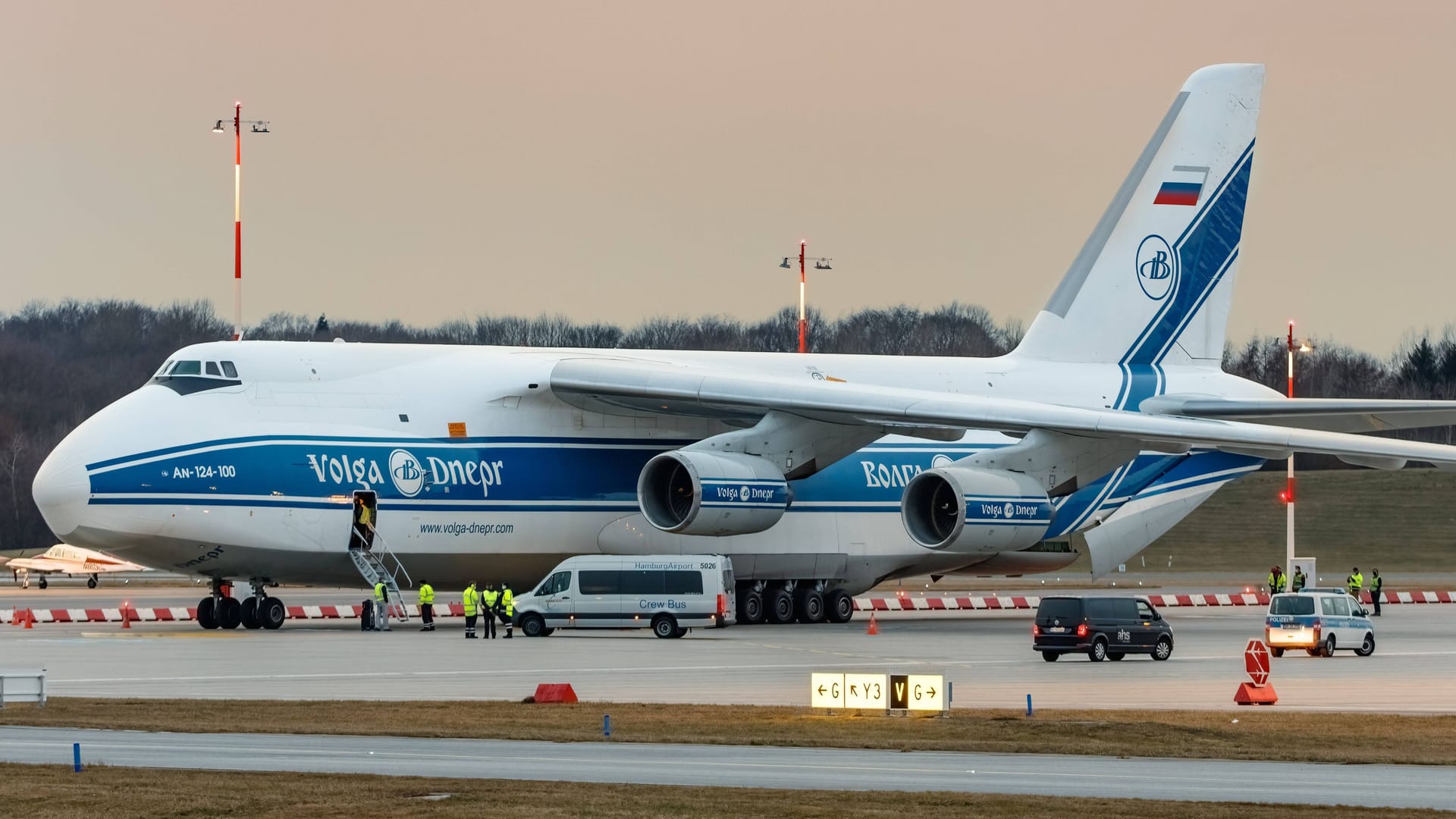 Antonow An-124 der russichen Fluggesellschaft "Volga-Dnepr" (Archiv): Transportierten die Flugzeuge zuletzt chinesisches Militärequipment?