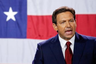 Republican Governor DeSantis holds 2022 U.S. midterm elections night party in Tampa, Florida