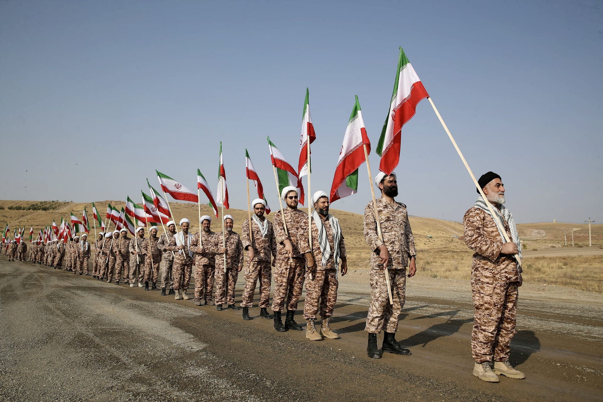 Iranische Revolutionsgarde: Mitglieder sollen auch die Familie des Demonstranten angegriffen haben.