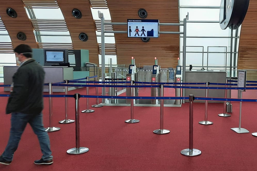 Der Pariser Flughafen Roissy-Charles de Gaulle (Archiv): Der Iraner Merhan Karimi Nasseri war zuletzt auf den Flughafen zurückgekehrt.
