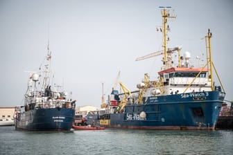 Seenotrettungsschiffe im Hafen (Archivbild): Das neue Schiff ist das fünfte der Flotte.