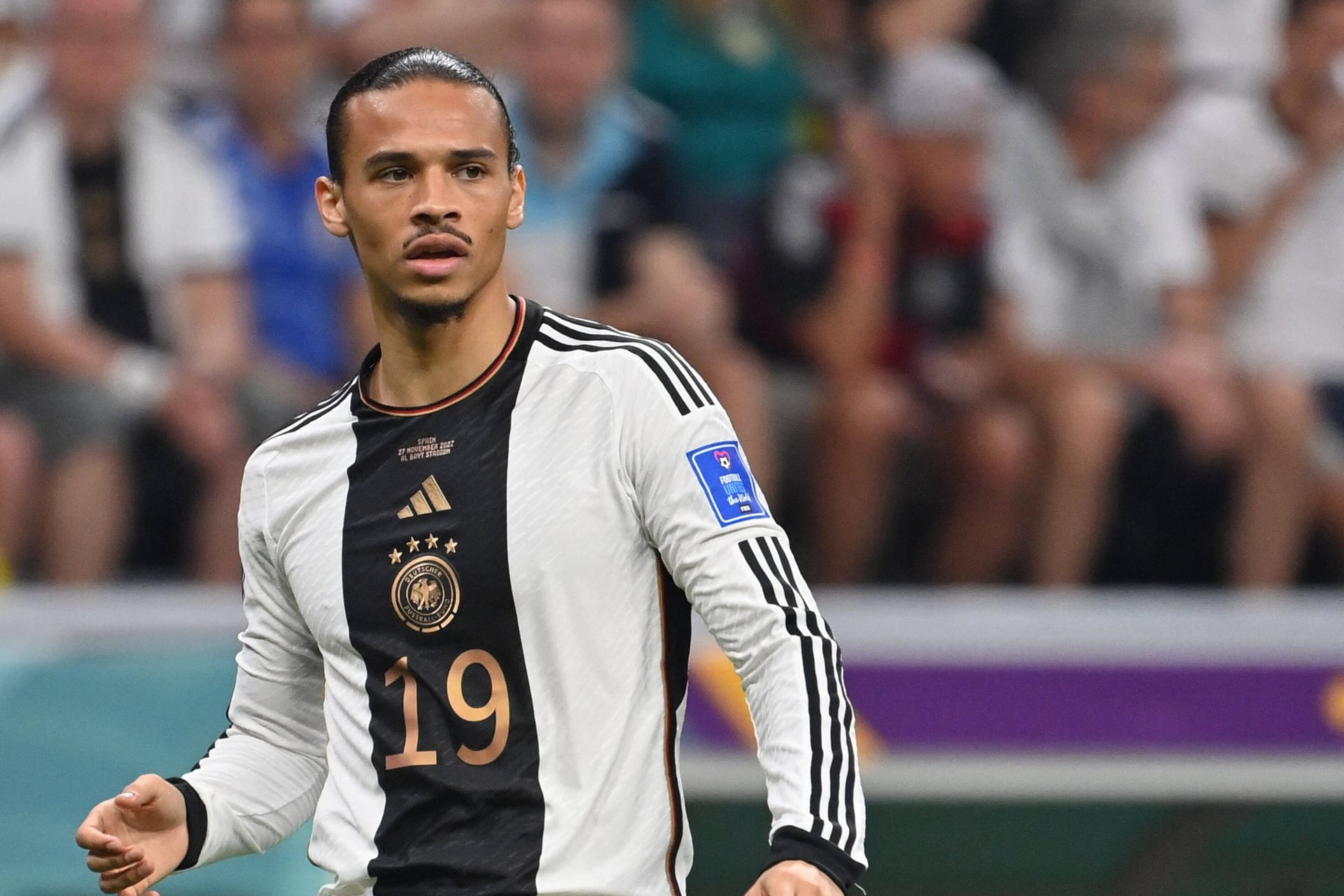 Leroy Sané: Er konnte seine Freundin nur kurz nach dem Spiel sehen.