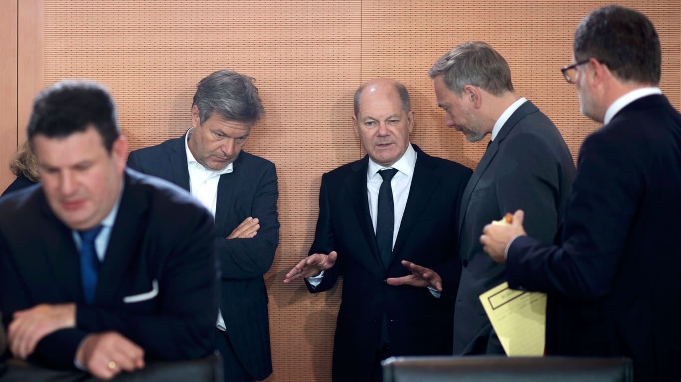 Habeck, Scholz, Lindner: Wer bekommt Geld für was?