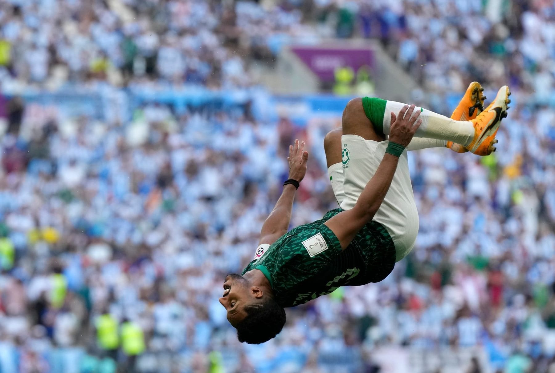 Salem Al-Dawsari von Saudi-Arabien jubelt nach seinem Tor zum 2:1.