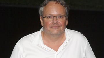 Jürgen Werner hat das Drehbuch zum aktuellen geschrieben "Traumschiff"Kapitel geschrieben.
