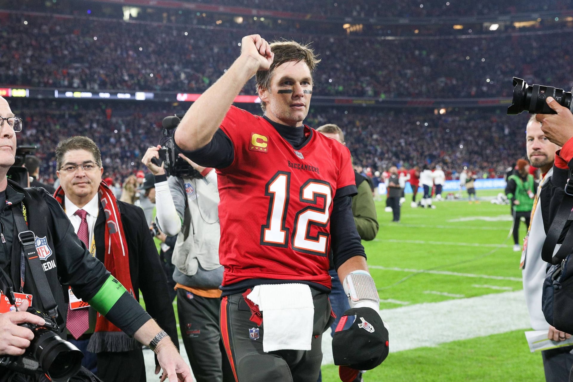 Heiß auf das Spiel: Bucs-Star-Quarterback Tom Brady während der Partie gegen die Seahawks in München.