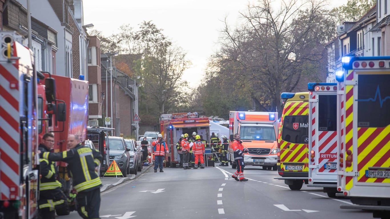 ABC-Einsatz in Jülich: Mehrere Menschen wurden verletzt.